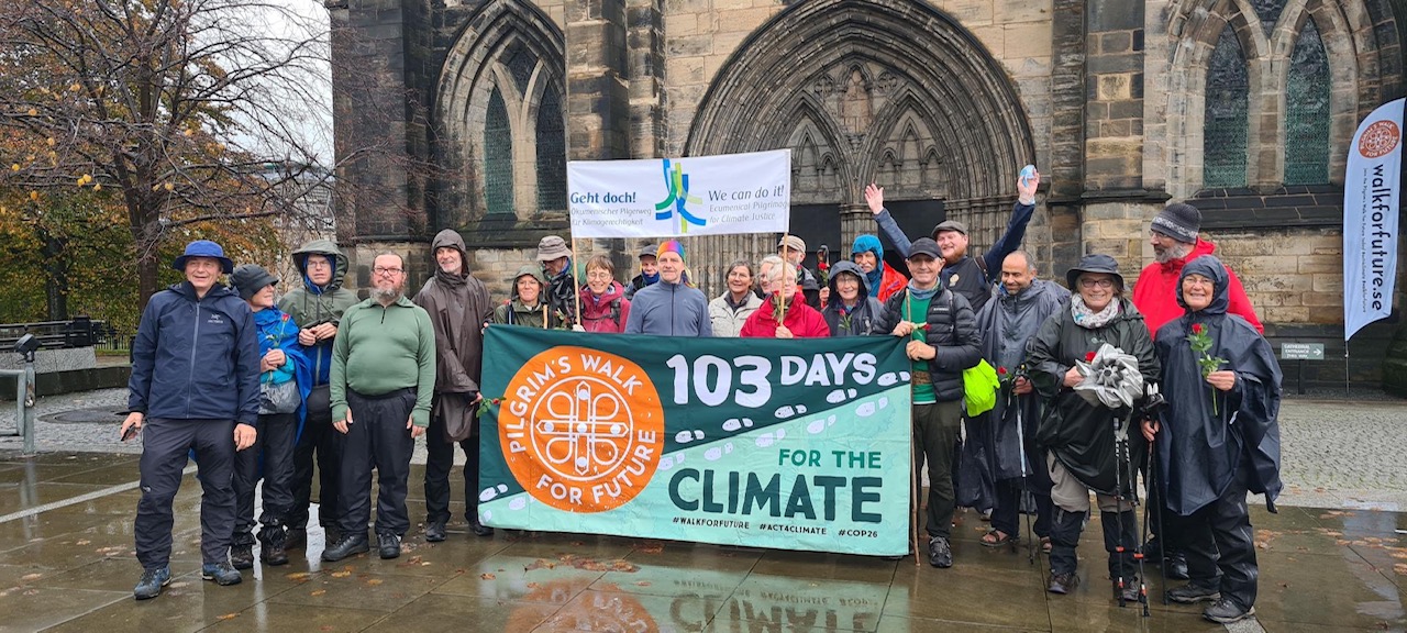 Read more about the article Pressemitteilung: Klimapilgernde erreich nach 77 Tage die UN-Klimakonferenz in Glasgow